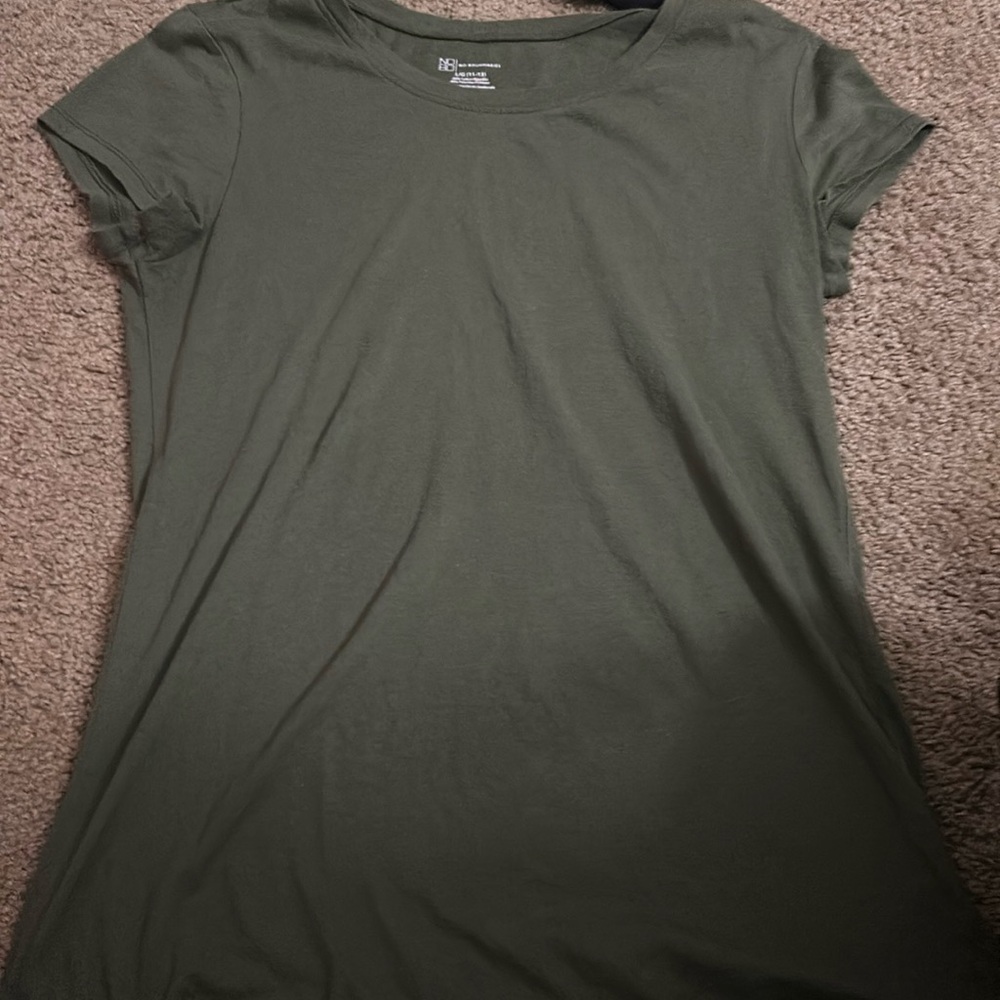 plain dark green tee